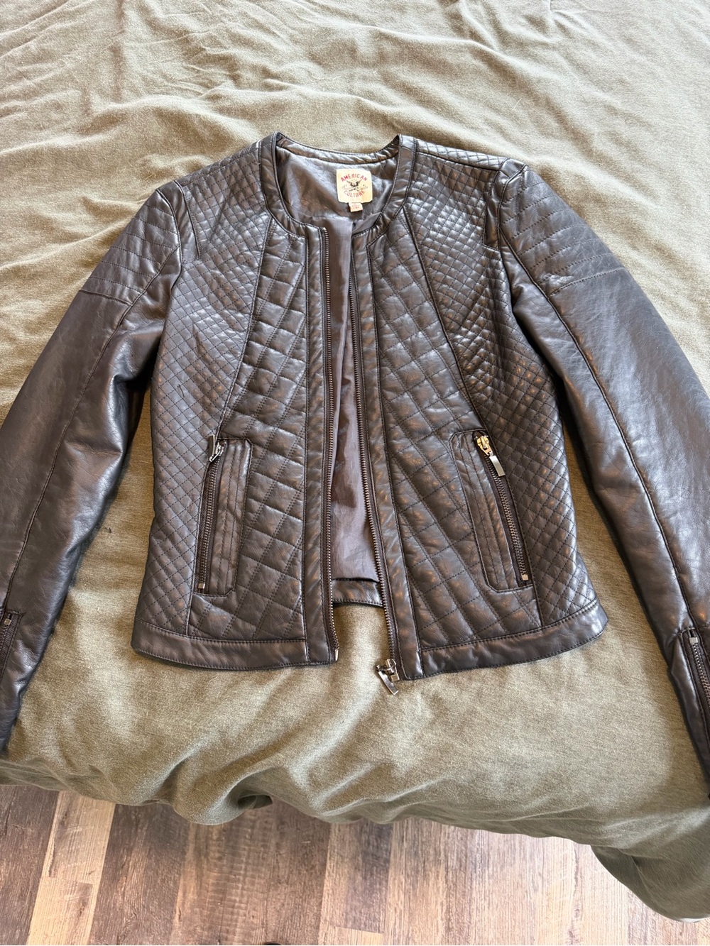 Quilted Black Leather Jacket - Women's Classic Zip Front